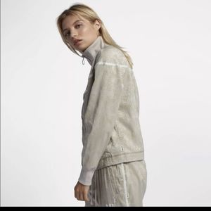 NWOT Nike NSW track suit